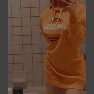 Over sized hoodie 💋